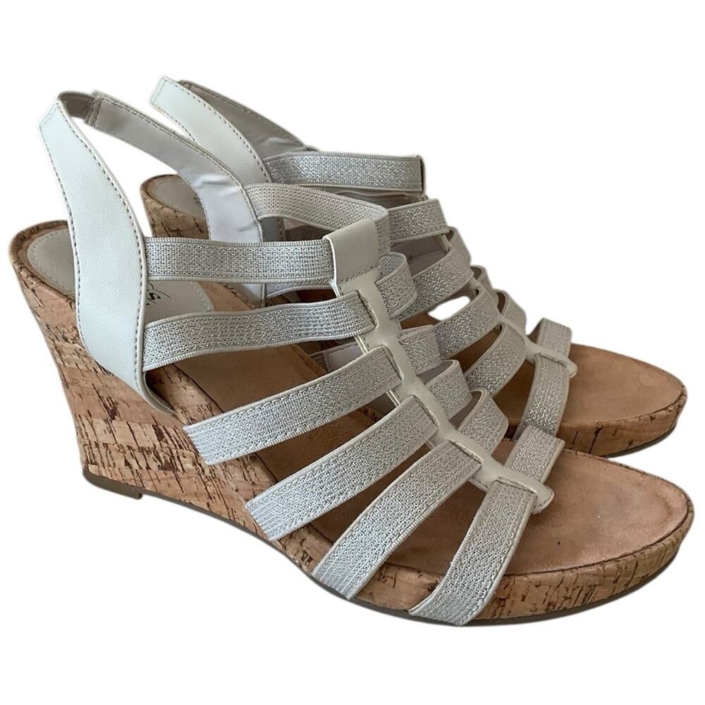 Bass Women's Cream Wedge Shimmery Sandals Size 7